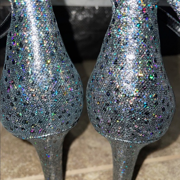 NWOT LAST PAIR Michael Kors Iridescent Shinny Block Heels size8 - Picture 4 of 5
